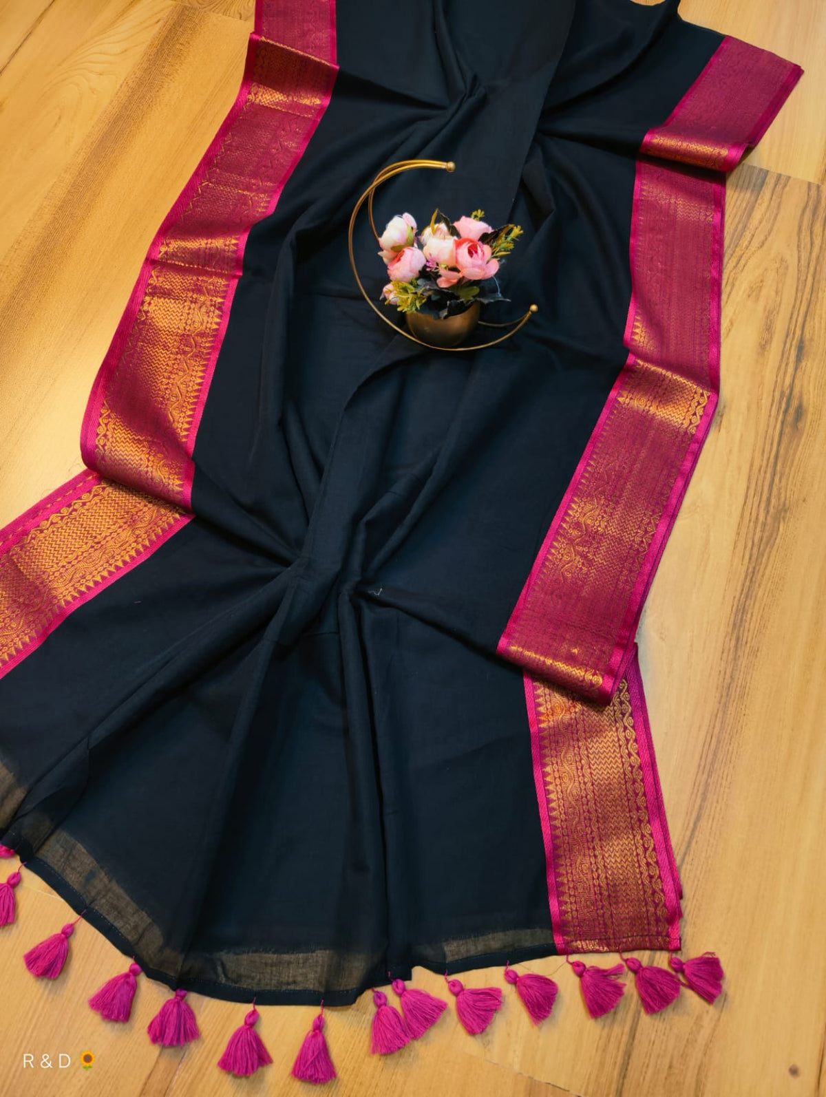 Mull cotton kanchi border saree